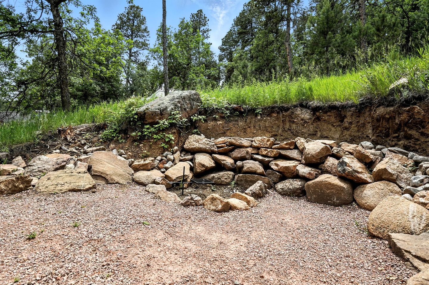 Peaceful Forest Glamping Stay with Scenic Trails Near Mount Rushmore in South Dakota’s Black Hills