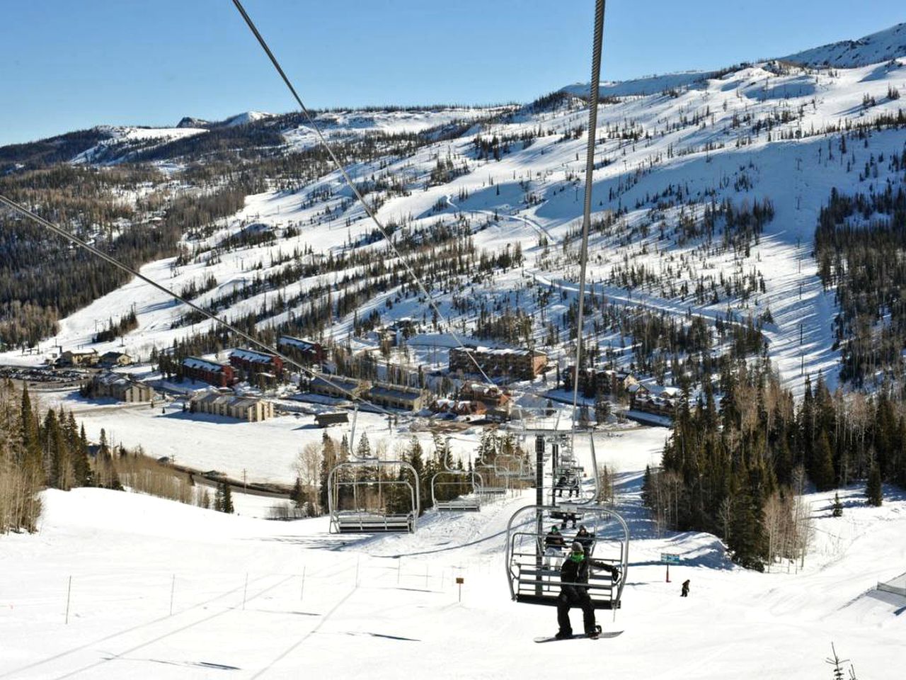 Vacation Rental Brian Head Resort, Utah Glamping Hub