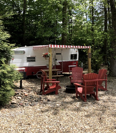 Cozy Camper Amazing to Reconnect with Nature in Gatlinburg, Tennesse