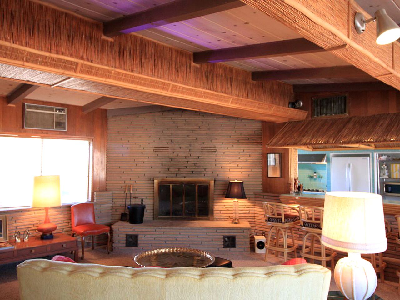 Retro Villa Great for Entertaining in Joshua Tree, California