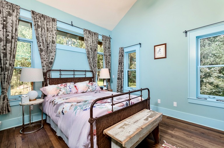 Floating Homes (United States of America, Estes Park, Colorado)