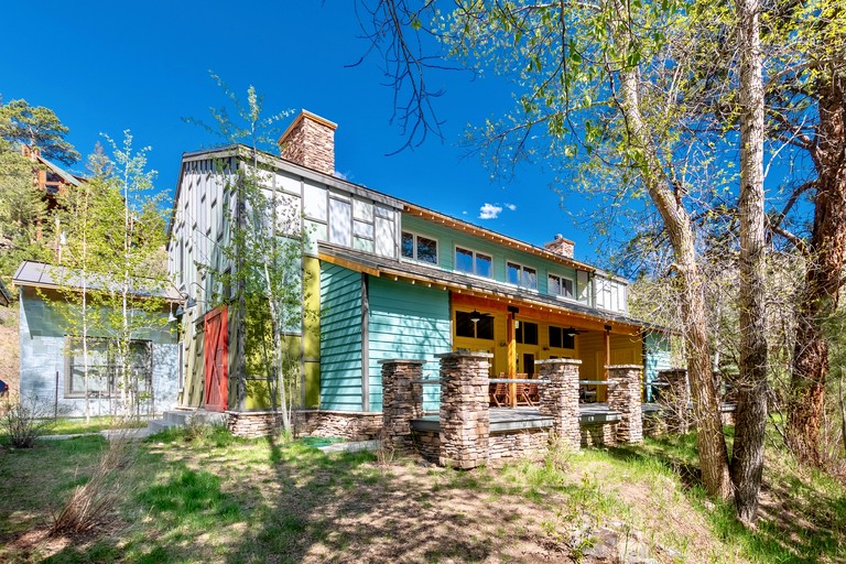 Floating Homes (United States of America, Estes Park, Colorado)