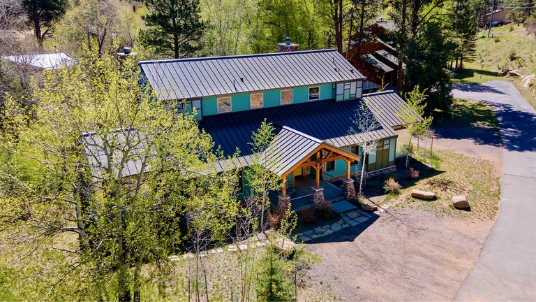 Floating Homes (United States of America, Estes Park, Colorado)