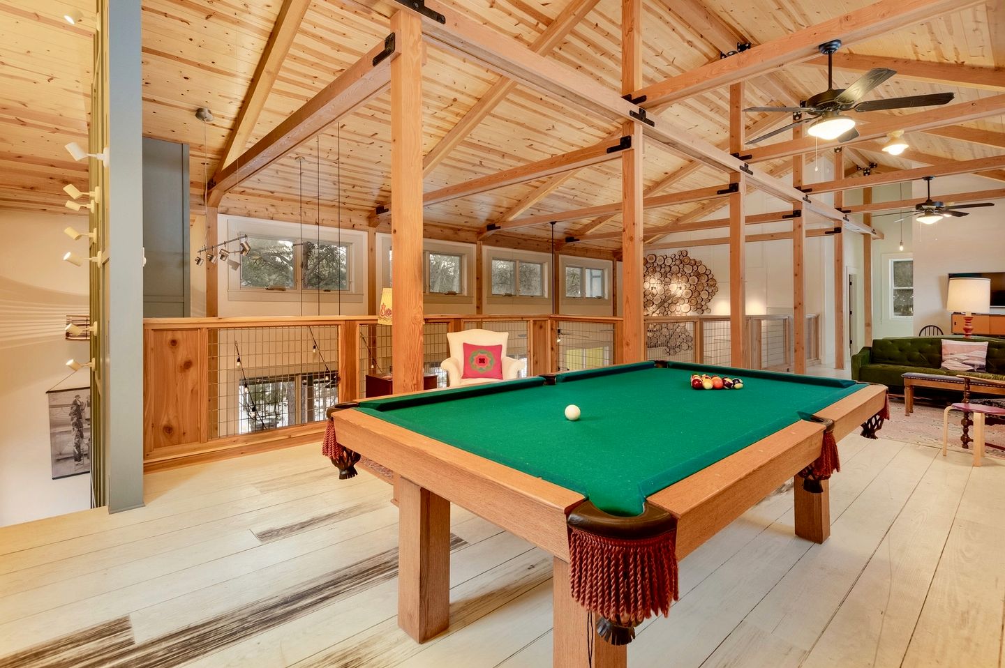 Spectacular Rental with Amazing Indoor and Outdoor Design in Colorado