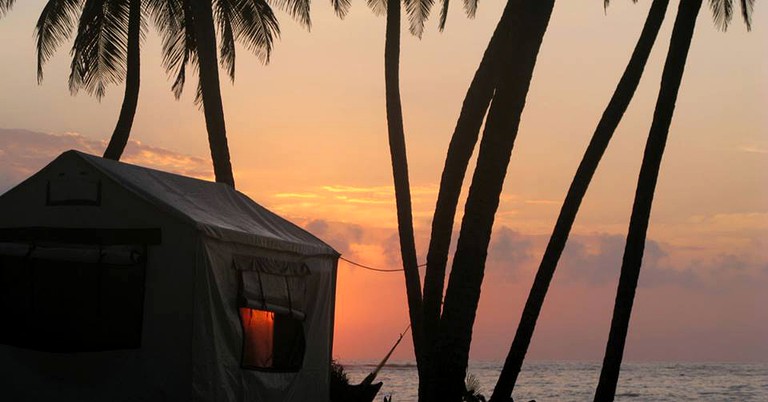 Tented Cabins (Glover's Reef Atoll, Stann Creek District, Belize)