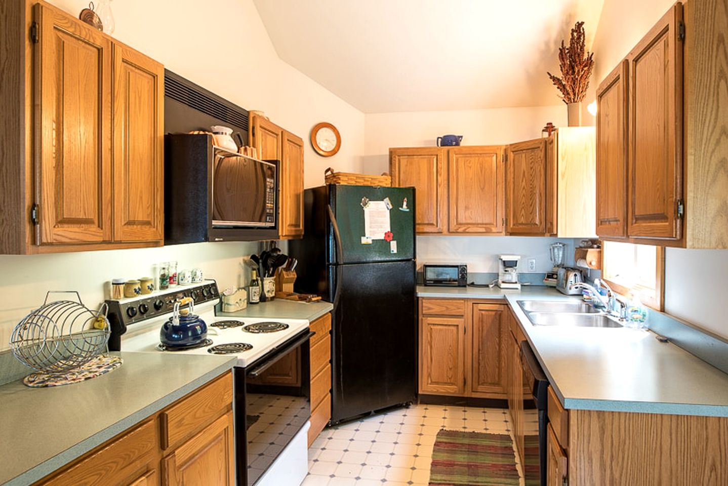 Lakeside Cottage Getaway near Beaches of Donegal Bay on Beaver Island, Michigan