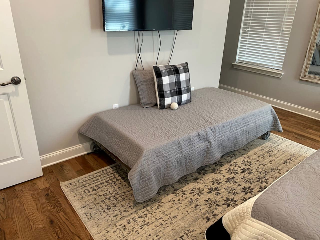 Incredible Spacious Vacation Rental with Amazing Games, Surrounded by ATV Trails for an Unforgettable Outdoor Adventure near Huntsville, Tennessee