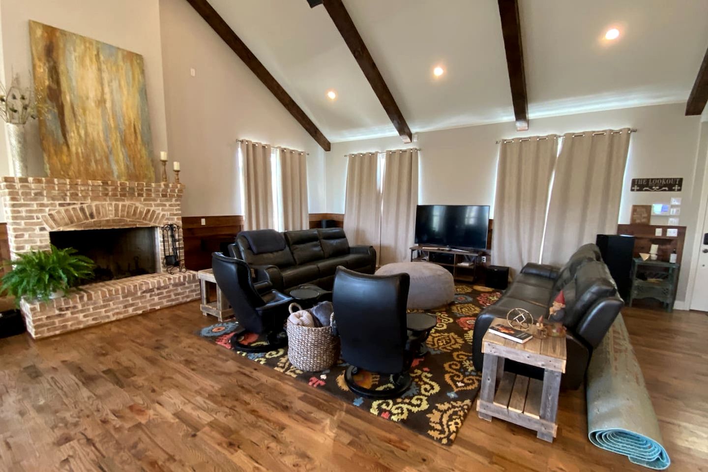 Incredible Spacious Vacation Rental with Amazing Games, Surrounded by ATV Trails for an Unforgettable Outdoor Adventure near Huntsville, Tennessee