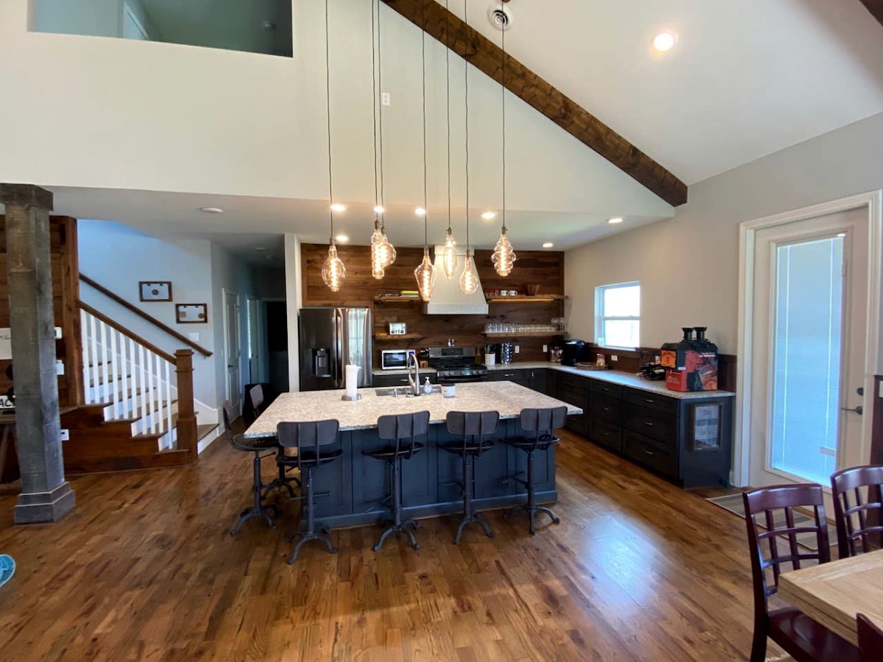 Incredible Spacious Vacation Rental with Amazing Games, Surrounded by ATV Trails for an Unforgettable Outdoor Adventure near Huntsville, Tennessee