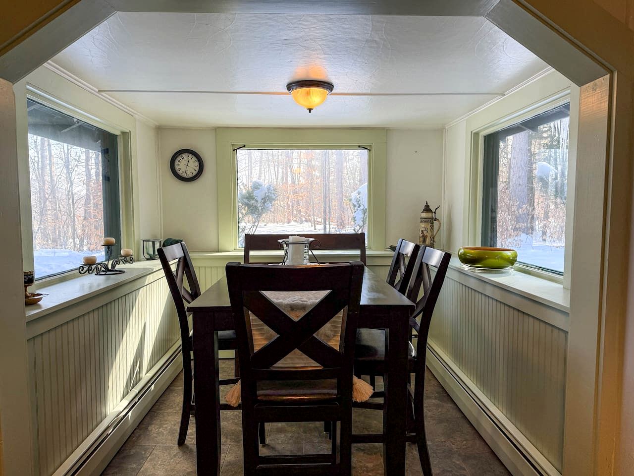 Secluded Cottage with Incredible Views of Cranmore Mountain, Perfect for a Glamping Weekend in the White Mountains, New Hampshire