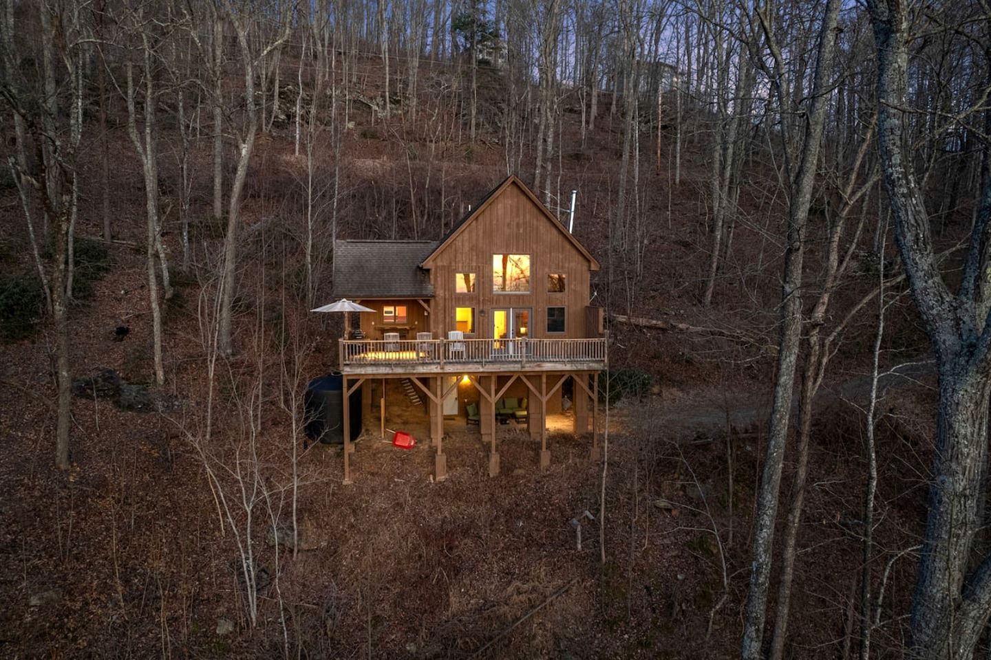 Outstanding Secluded Cabin Nestled Between Trees in Swannanoa, North Carolina