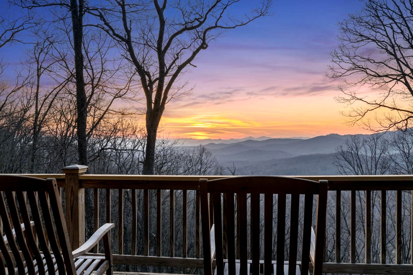 Outstanding Secluded Cabin Nestled Between Trees in Swannanoa, North Carolina