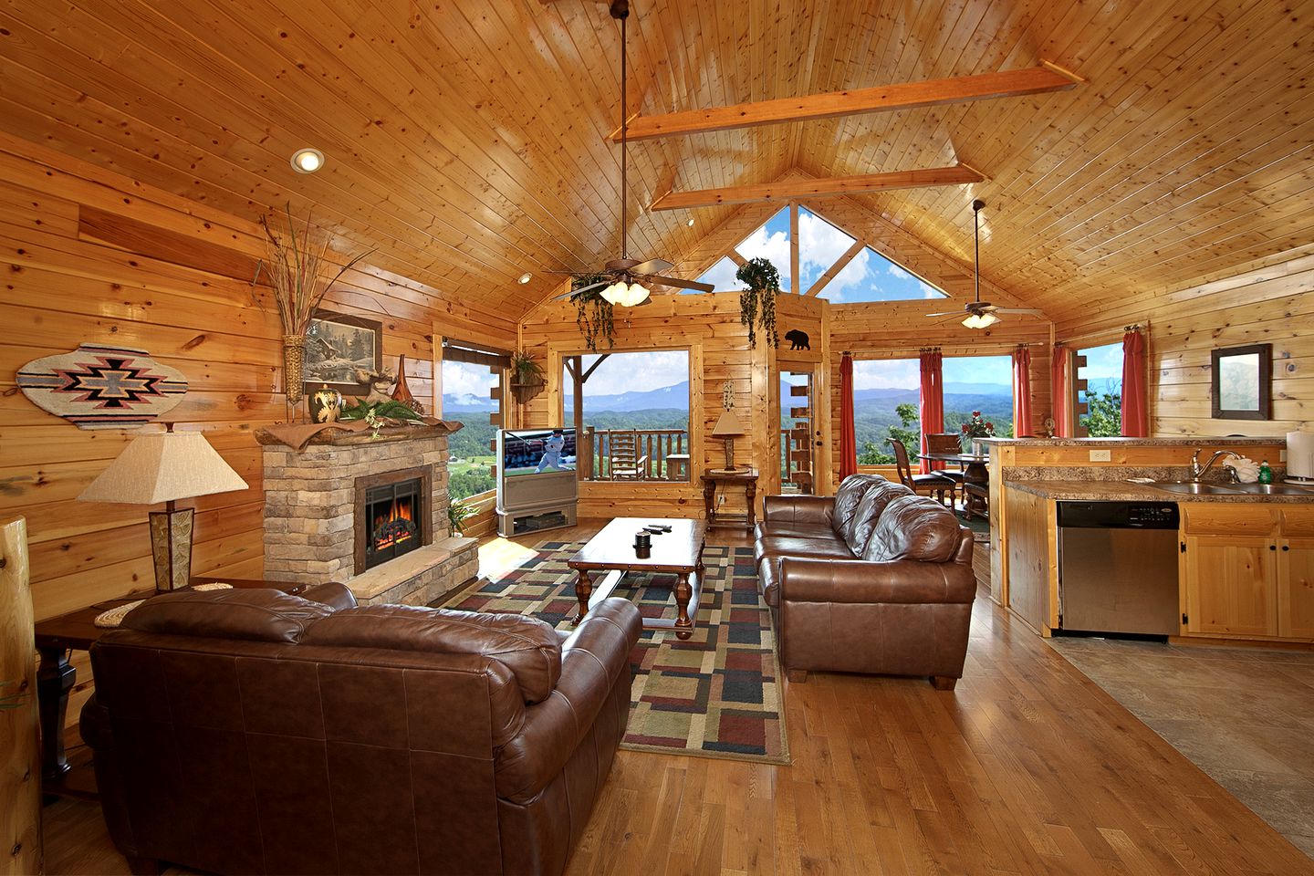Amazing Pigeon Forge Cabin Ideal for Romantic Getaways in Tennessee