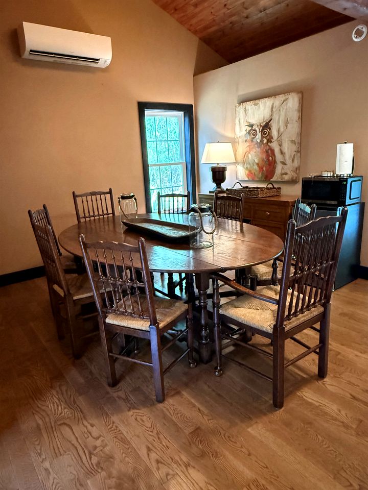 Spacious Mountain Retreat with Bonus Game Room Near Asheville, Barnardsville, NC