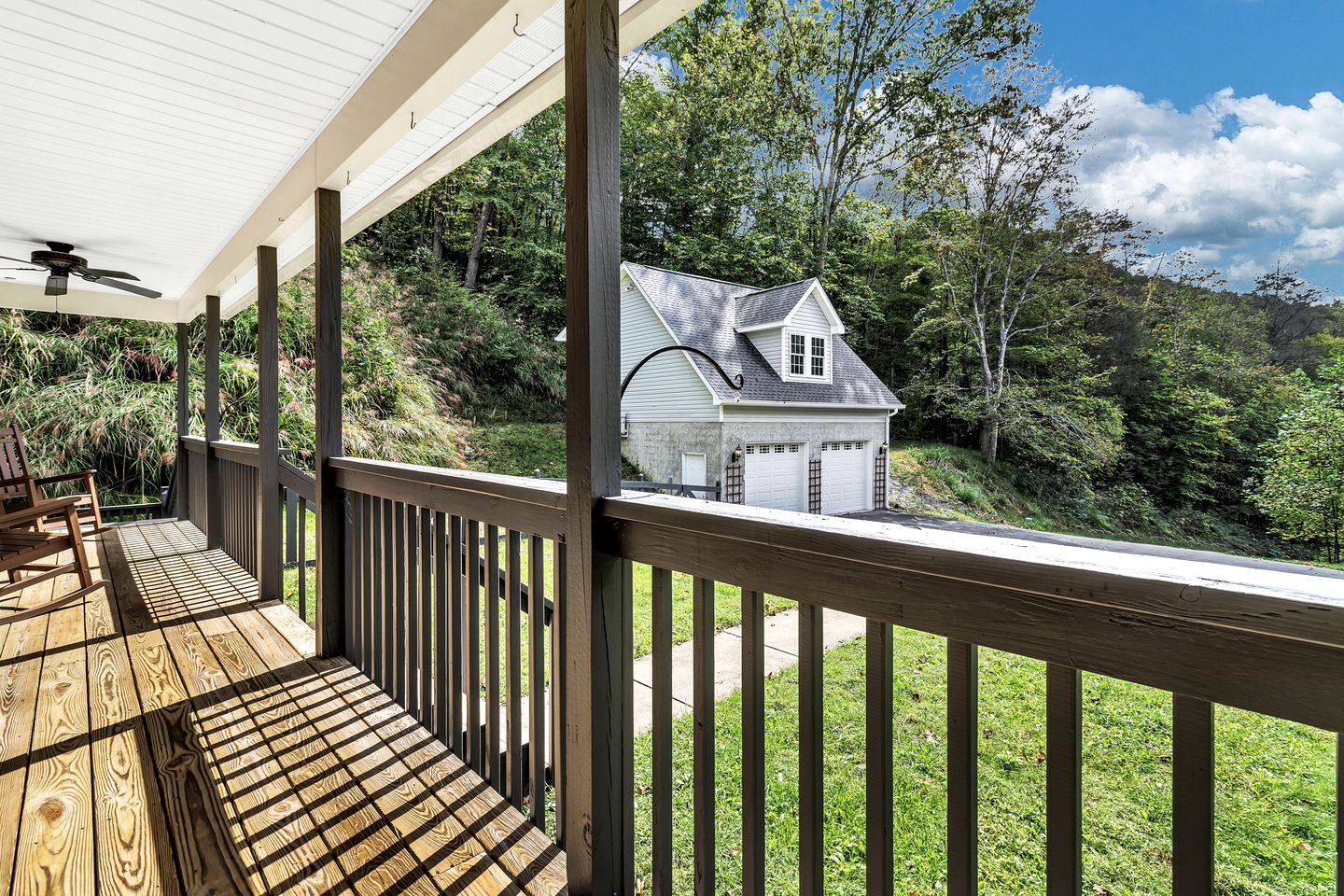 Spacious Mountain Retreat with Bonus Game Room Near Asheville, Barnardsville, NC