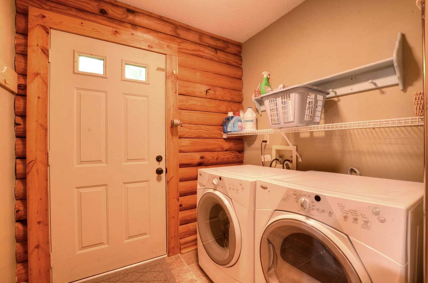 Experience Glamping Bliss in this Fully-Equipped Cabin in North Carolina