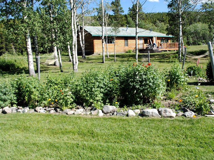 Barns (East Glacier Park, Montana, United States)