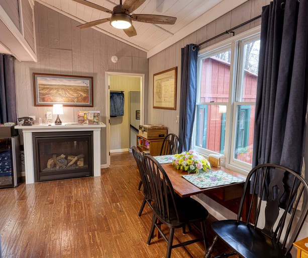 Vacation Rentals (United States of America, Maurertown, Virginia)