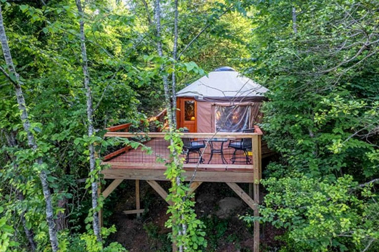 Incredible Yurt Placed in a Privileged Area in Cullowhee, North Carolina