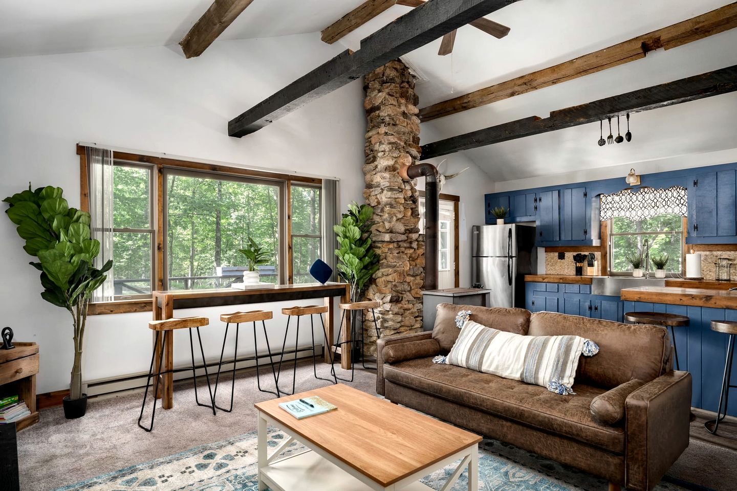 River Access Cabin with Hot Tub, Fire Pit and Kayaks for the Perfect Getaway in Rock Gap, WV