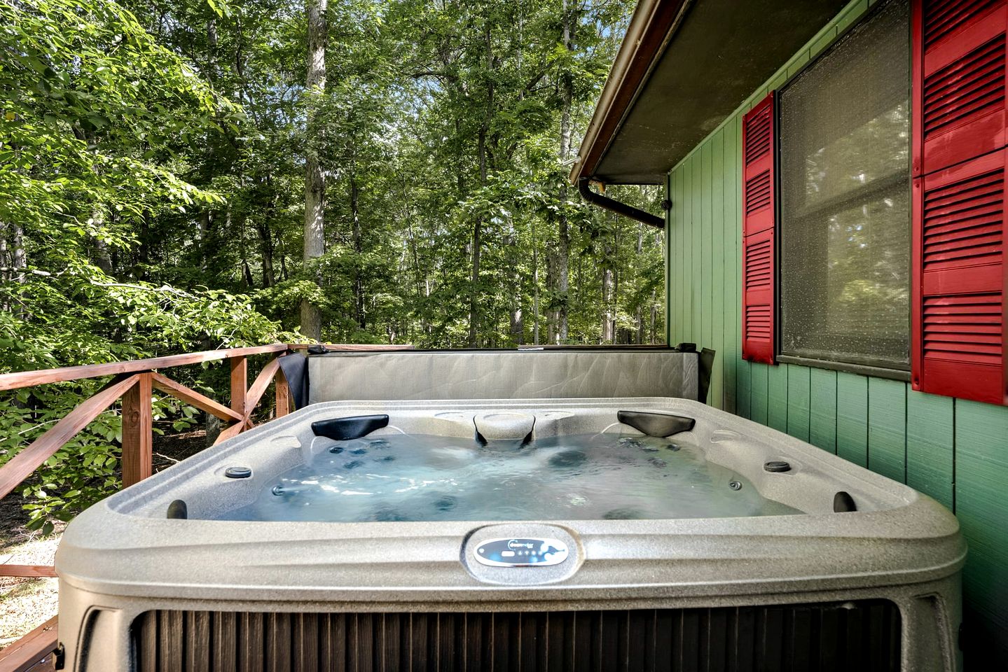 River Access Cabin with Hot Tub, Fire Pit and Kayaks for the Perfect Getaway in Rock Gap, WV