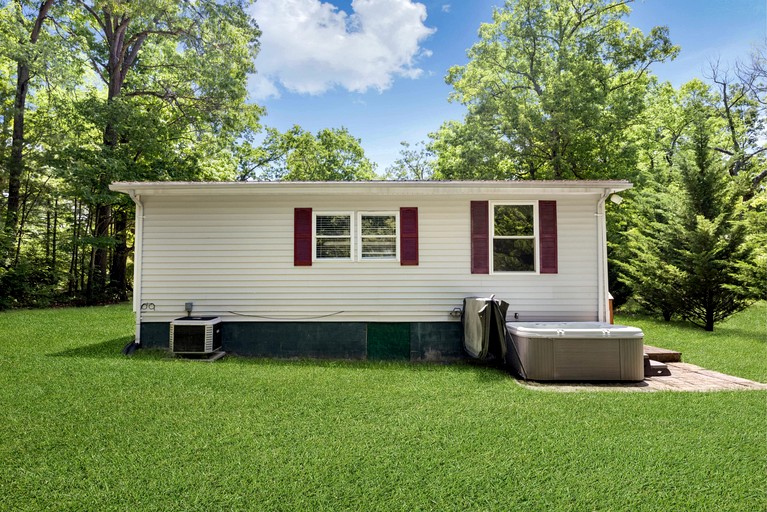 Cabins (United States of America, Luray, Virginia)