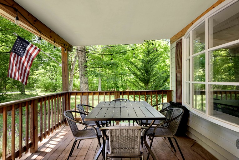 Cabins (United States of America, Luray, Virginia)