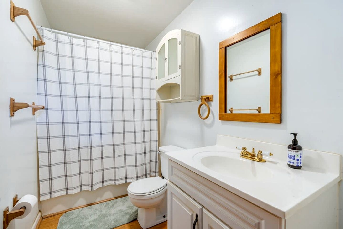 Private River Cabin with Hot Tub, Fire Pit, Screened Porch Loaded with Kayaks and Fun Games - Perfect for Your Great Cacapon, WV Adventure