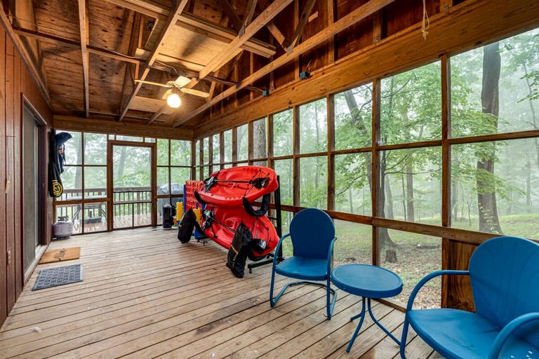 Cabins (United States of America, Great Cacapon, West Virginia)