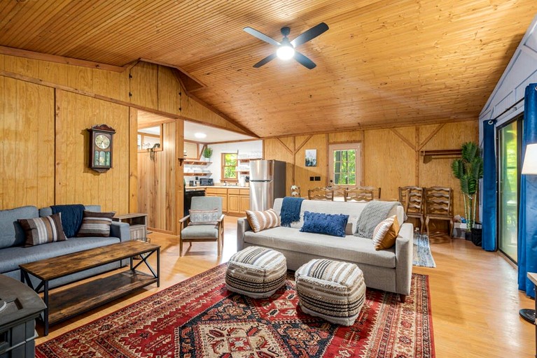 Cabins (United States of America, Great Cacapon, West Virginia)