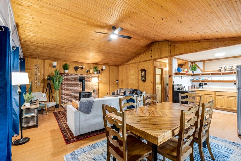 Cabins (United States of America, Great Cacapon, West Virginia)