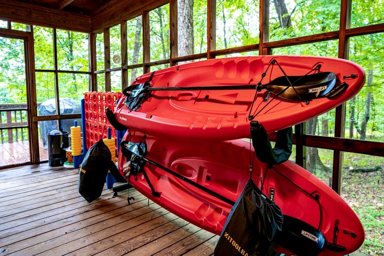 Cabins (United States of America, Great Cacapon, West Virginia)