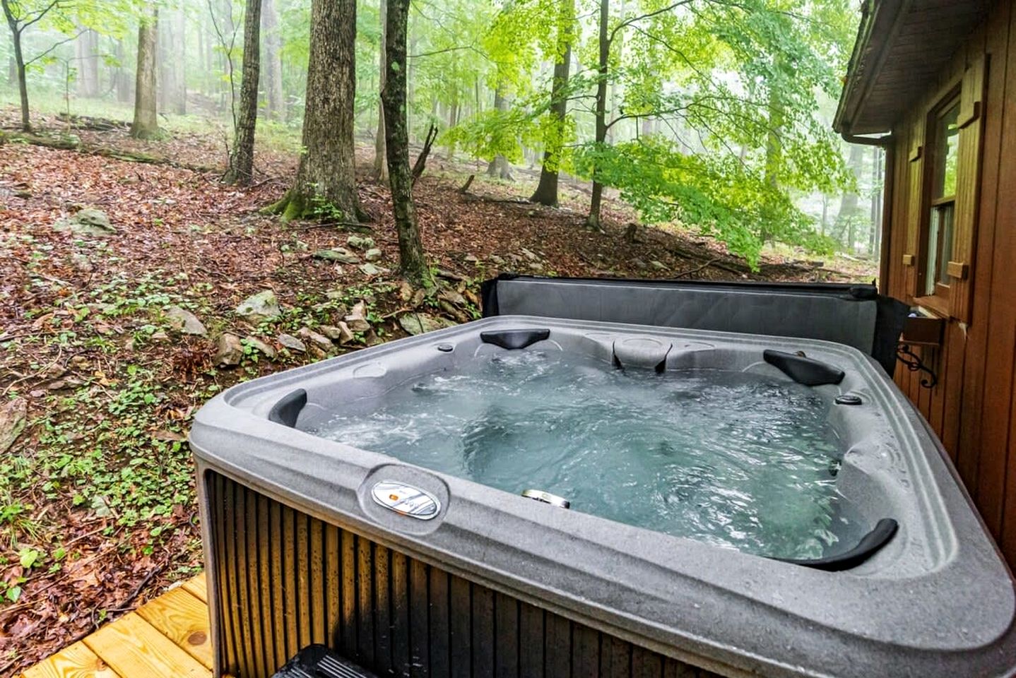 Private River Cabin with Hot Tub, Fire Pit, Screened Porch Loaded with Kayaks and Fun Games - Perfect for Your Great Cacapon, WV Adventure