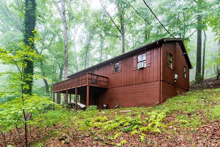 Cabins (United States of America, Great Cacapon, West Virginia)