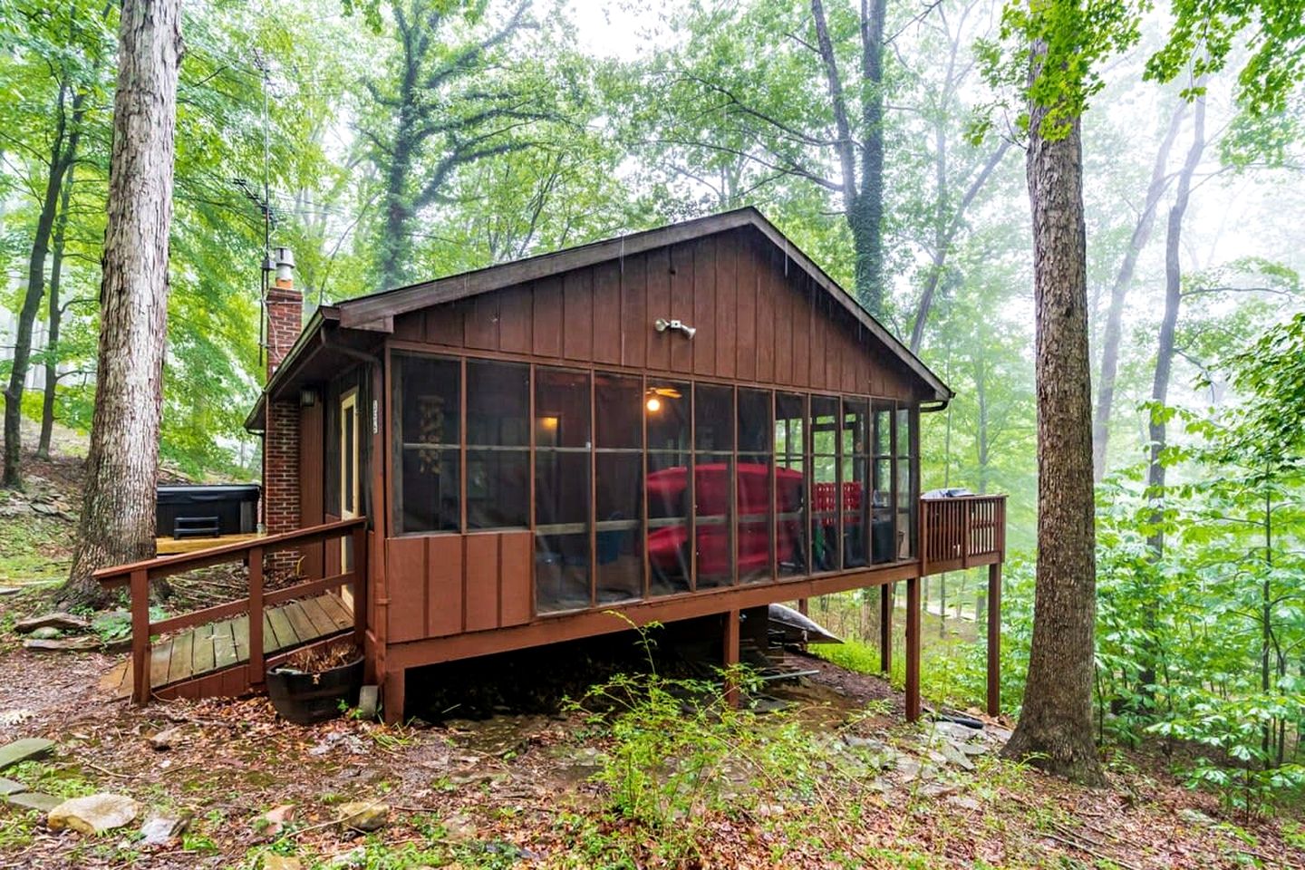 Cabins (United States of America, Great Cacapon, West Virginia)