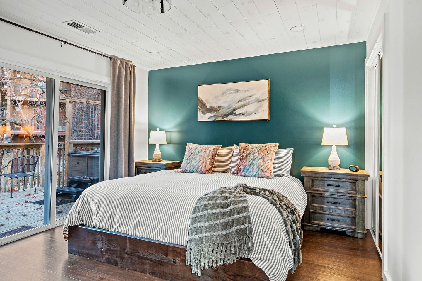 Exclusive Family Retreat: Luxury Rental with Little Pigeon River Views in Tennessee