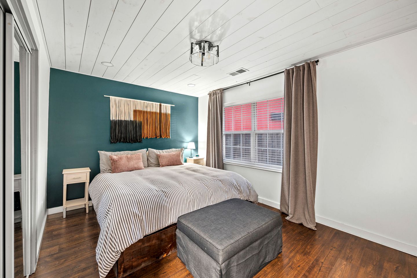 Exclusive Family Retreat: Luxury Rental with Little Pigeon River Views in Tennessee