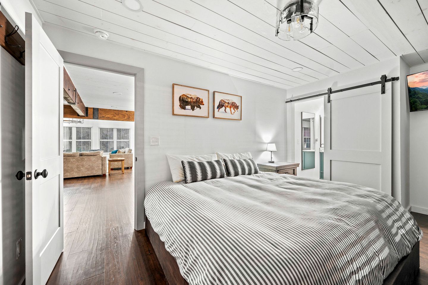 Exclusive Family Retreat: Luxury Rental with Little Pigeon River Views in Tennessee