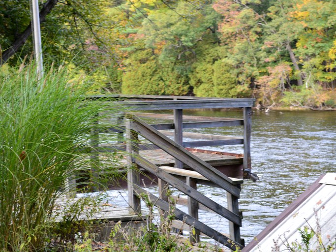 Cabins (Newaygo, Michigan, United States)