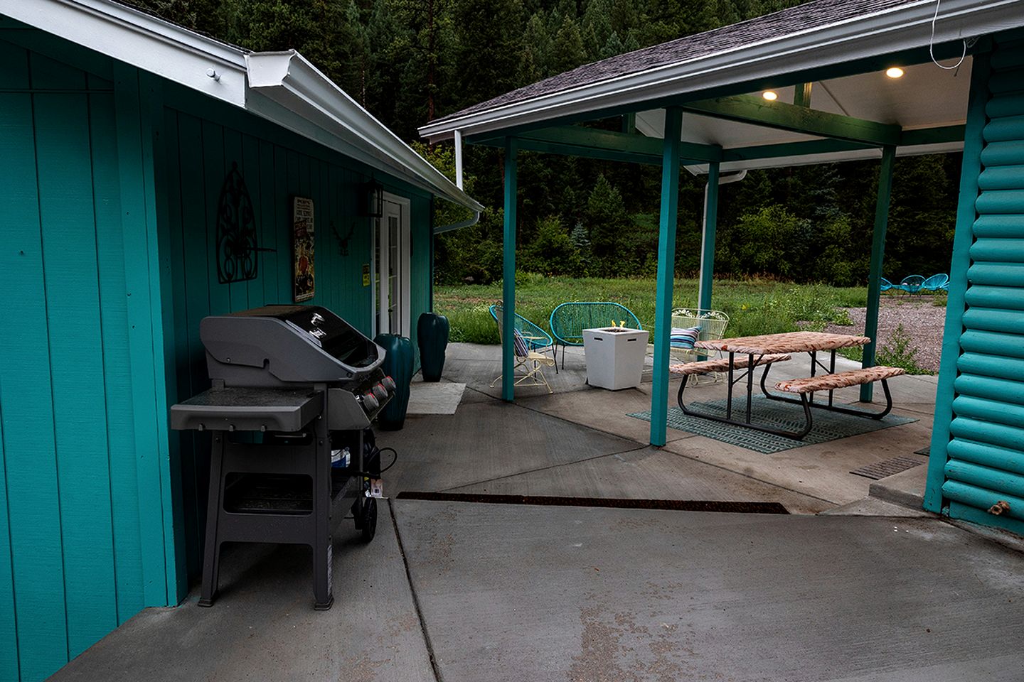 Luxury Riverfront Geodesic Dome with Game Room near Red Rocks, Bailey Colorado