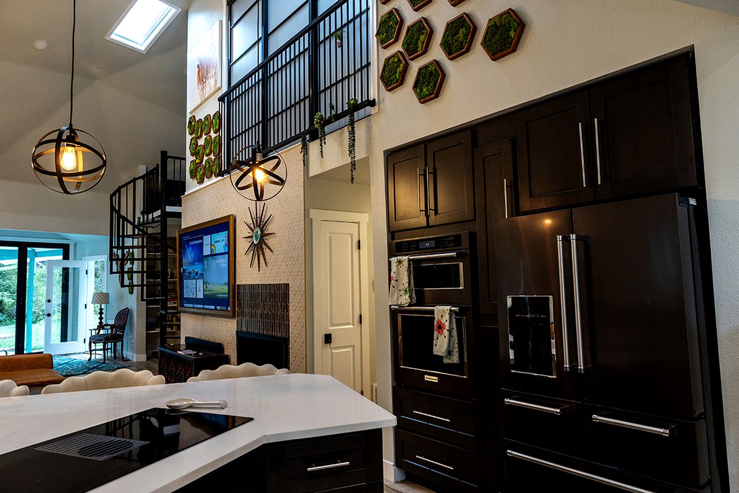 Luxury Riverfront Geodesic Dome with Game Room near Red Rocks, Bailey Colorado