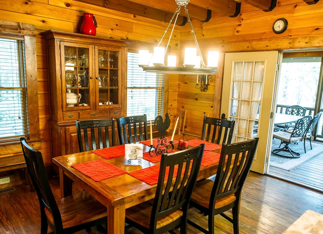 Charming Log Cabin Rental for a Group Getaway in Shenandoah, Virginia