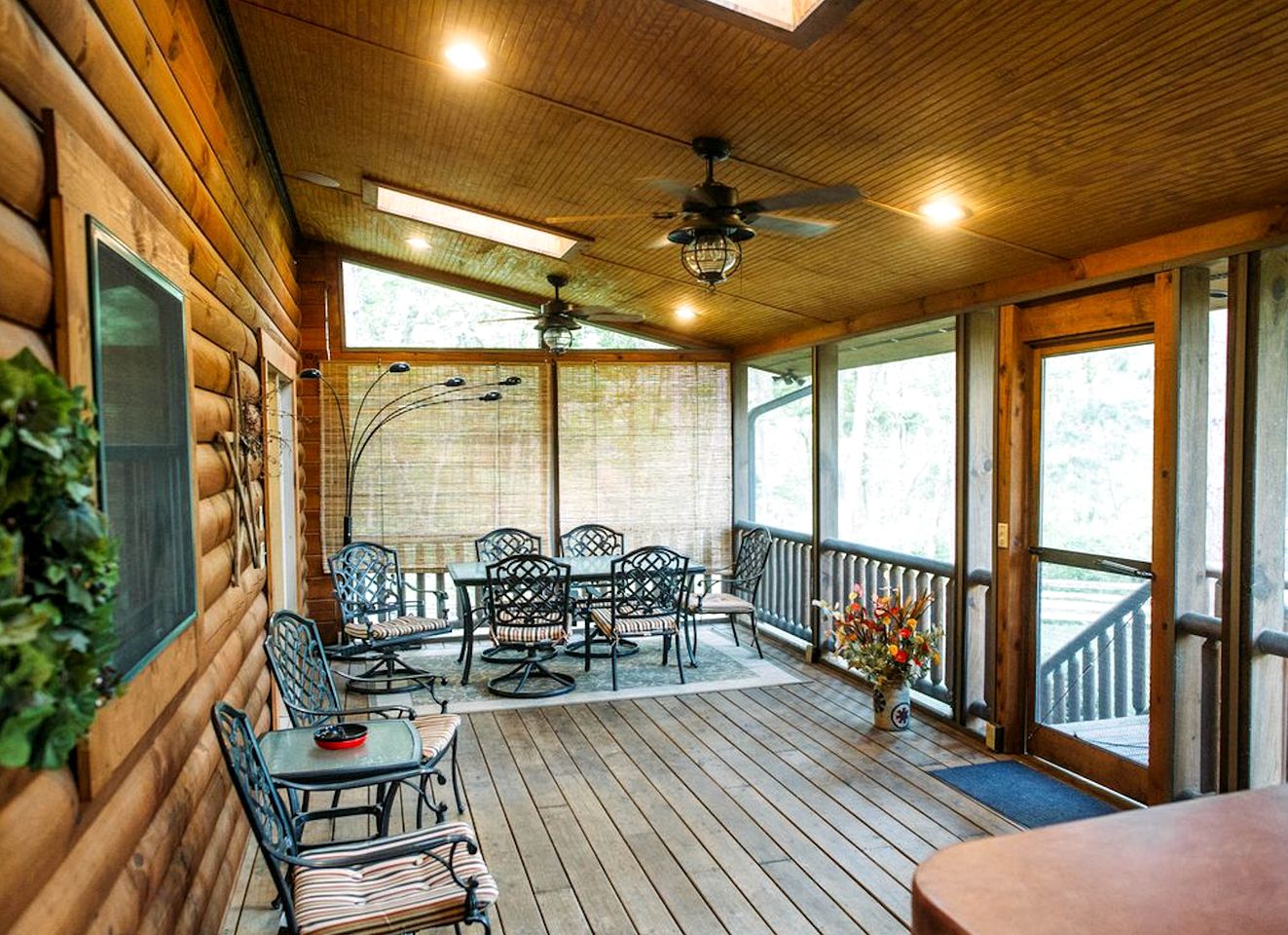 Charming Log Cabin Rental for a Group Getaway in Shenandoah, Virginia