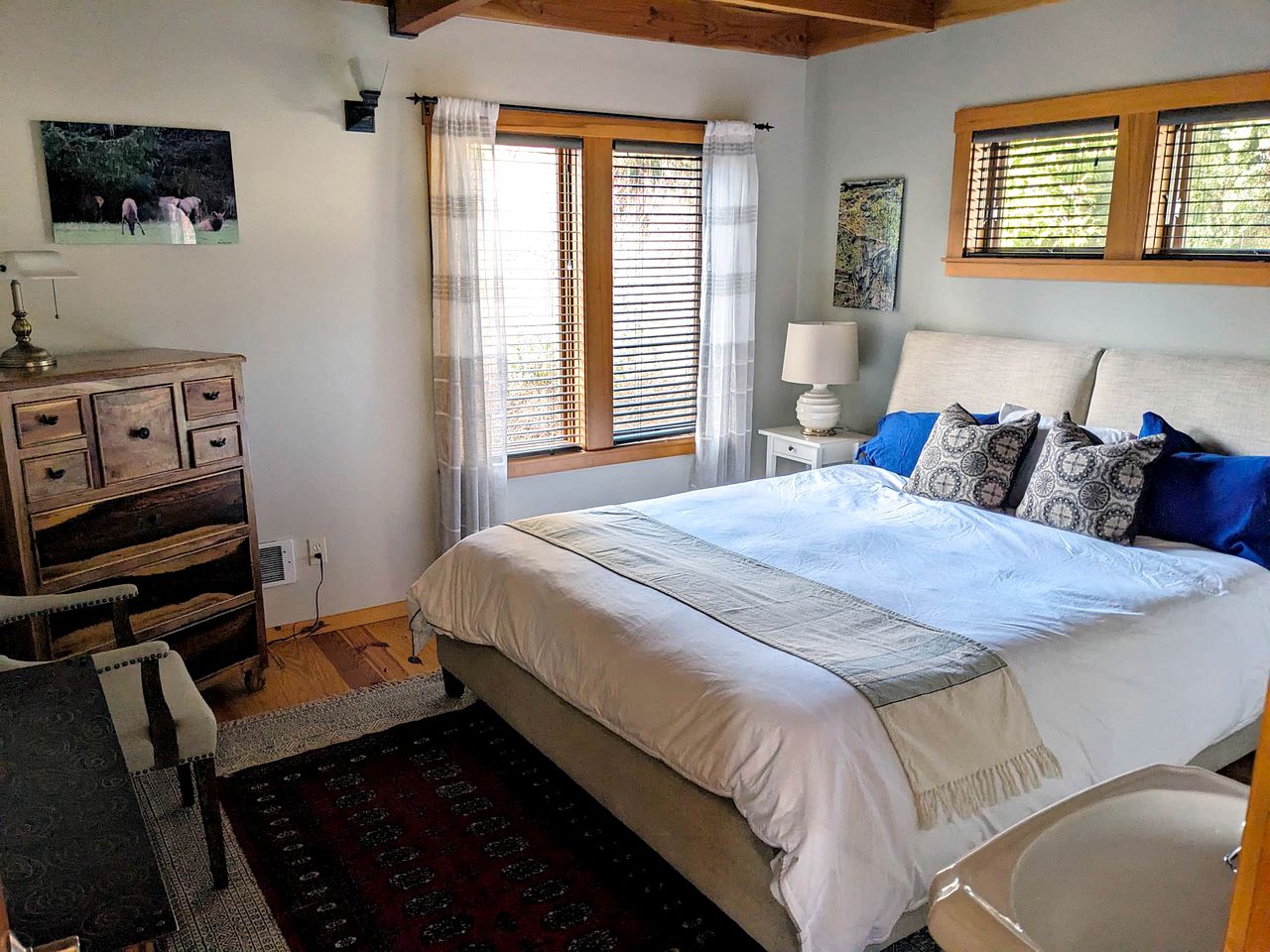 River Loft Cabin on Columbia in Skamokawa Valley, WA