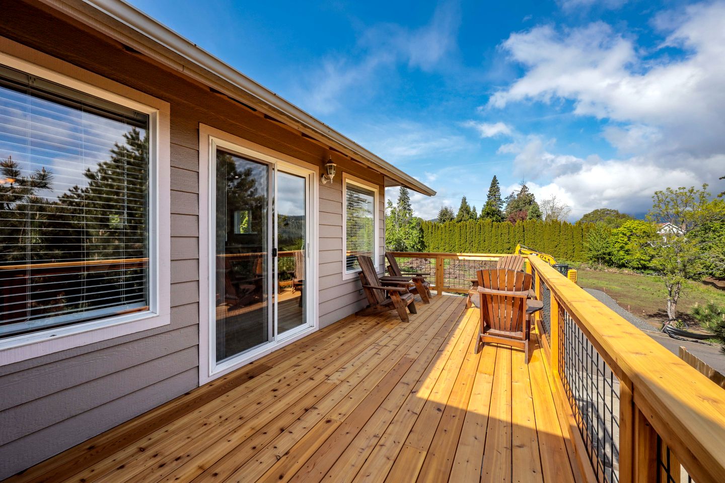 Charming Getaway for Couples and Families near the Columbia River Gorge in Hood River, Oregon