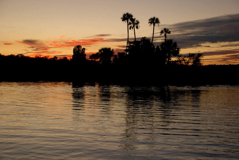 Cabins (Crystal River, Florida, United States)