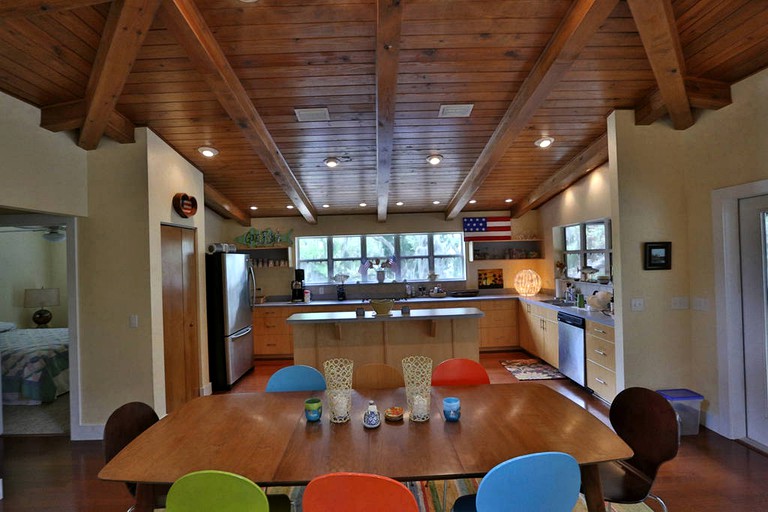 Cabins (Crystal River, Florida, United States)