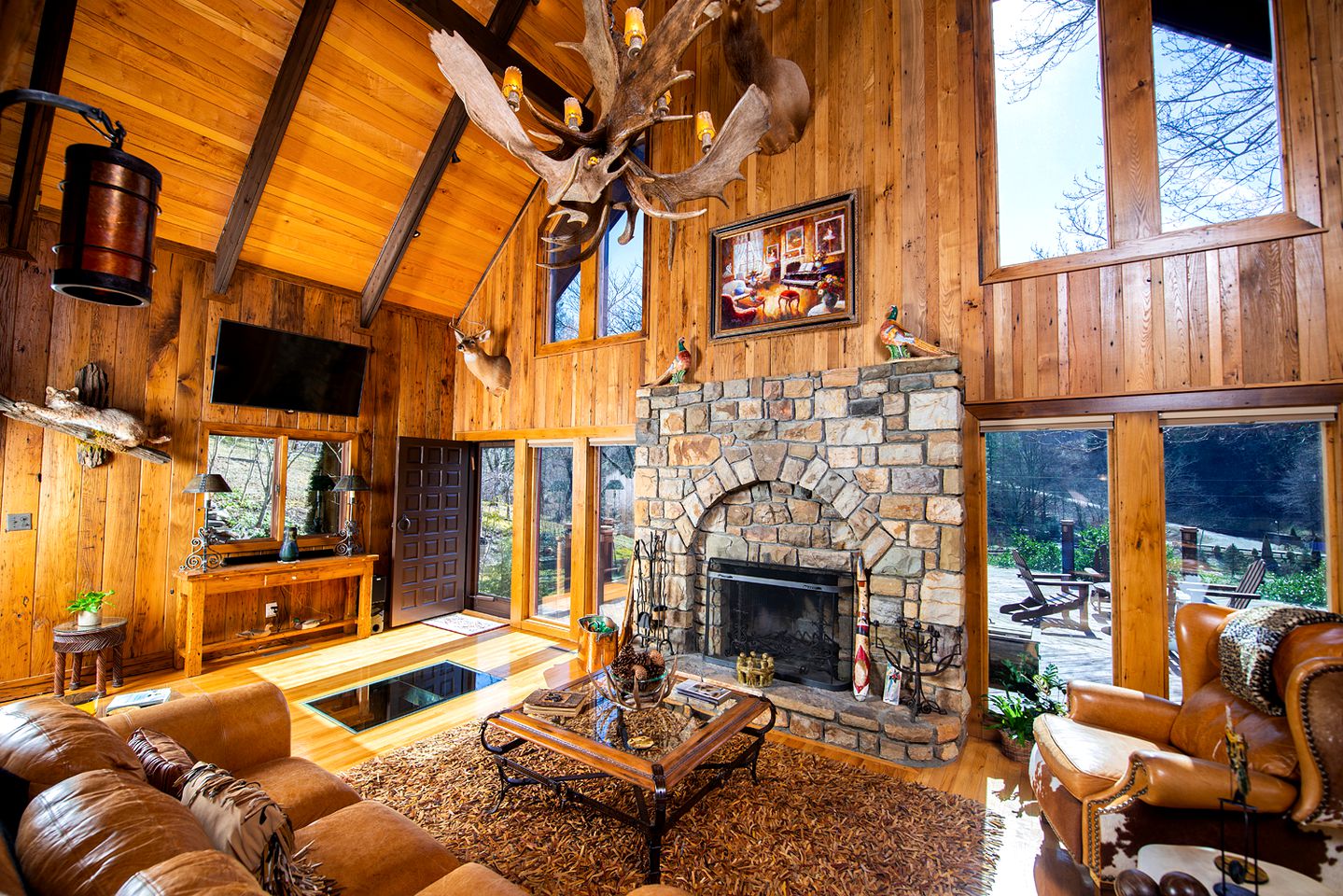 Luxury Cottage Ranch with Hot-Tub, Theater and Pool Table in Watauga County, North Carolina