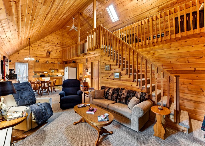 Cabins (United States of America, --, West Virginia)