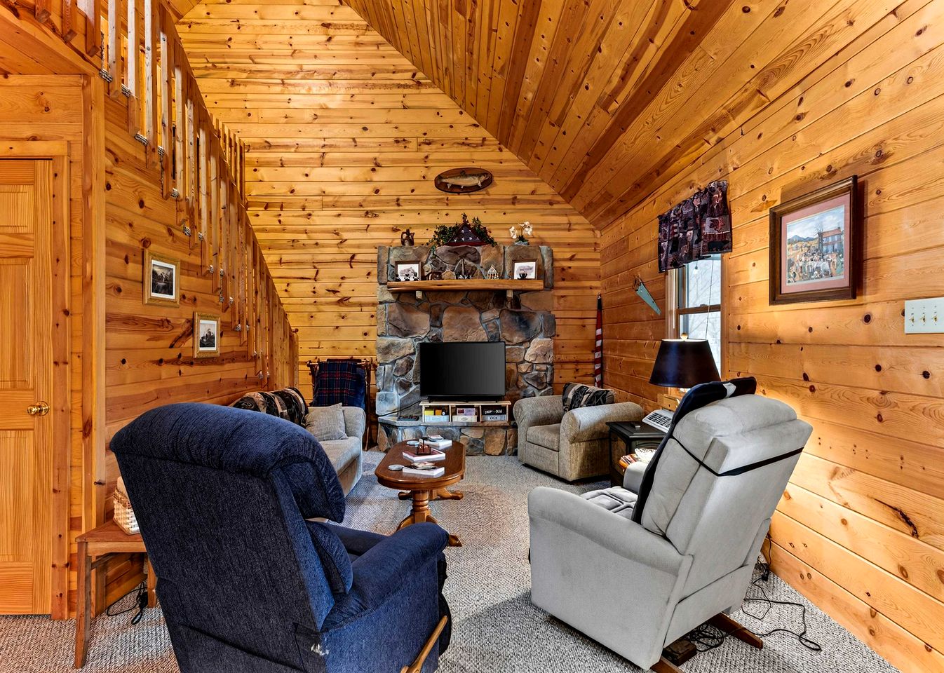 Charming Cabin Getaway with Loft Hangout & Outdoor Oasis in Cabins, West Virginia